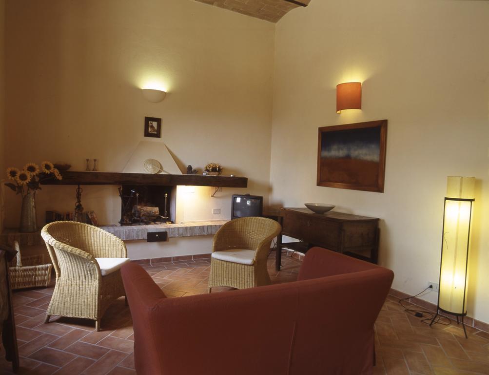 Podere Oliveta Поджибонси Екстериор снимка