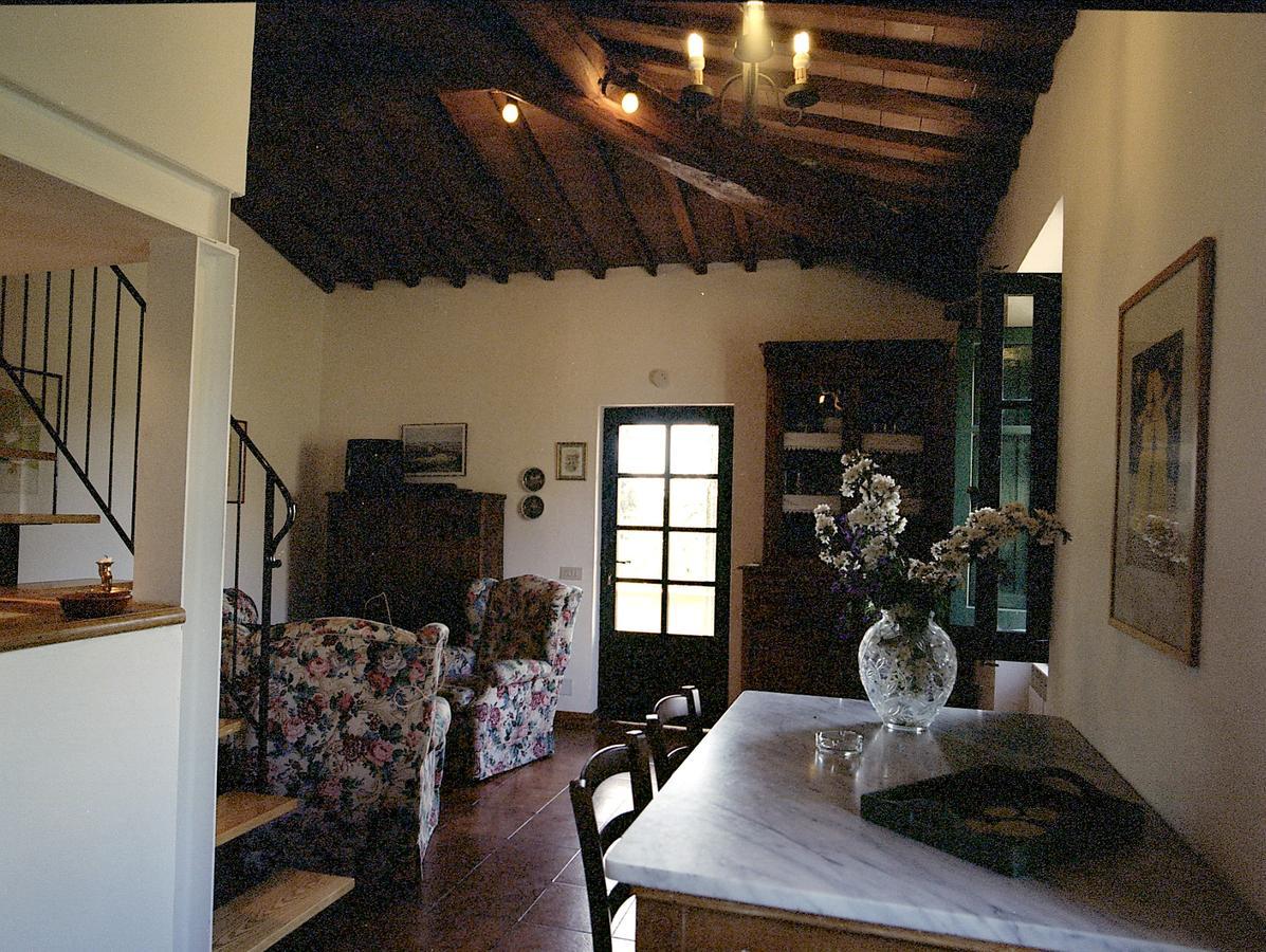 Podere Oliveta Поджибонси Екстериор снимка