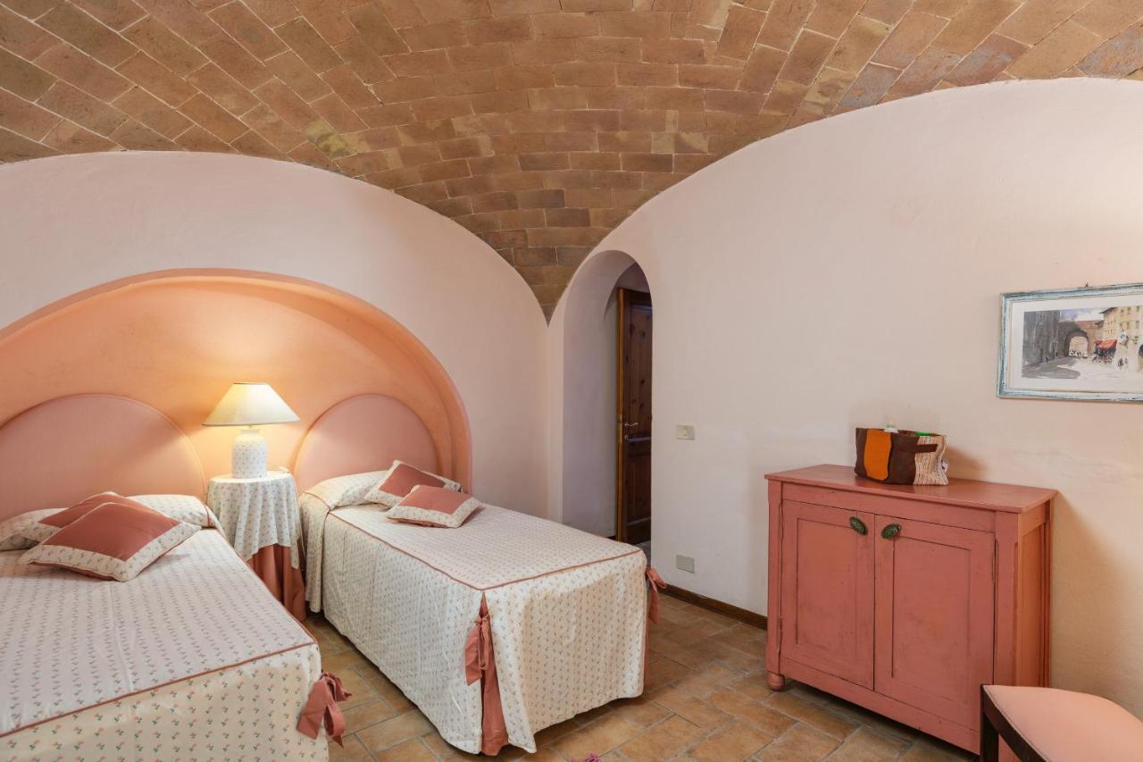 Podere Oliveta Поджибонси Екстериор снимка